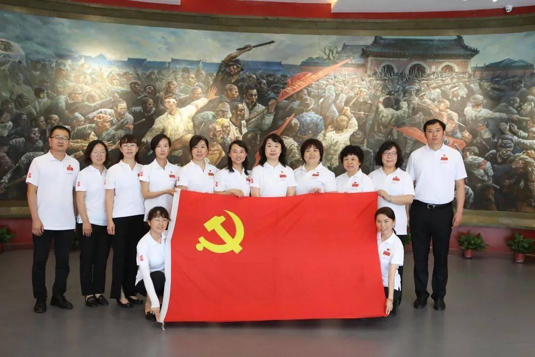 探索父母对我谈的对象非常不满意,认为收入低,给我介绍了一个事业成功的男人,我要怎么办,发现无限精彩!